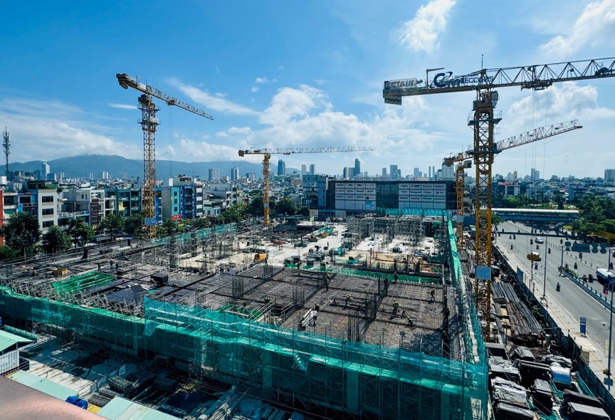 Triển vọng nhóm doanh nghiệp xây lắp, bất động sản trước "làn sóng" đầu tư công- Ảnh 2.