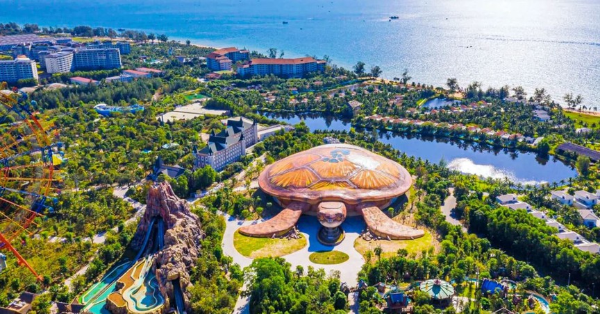 'Quân bài chiến lược' mảng nghỉ dưỡng của tỷ phú Phạm Nhật Vượng đặt mục tiêu doanh thu 16.000 tỷ năm 2026- Ảnh 2.