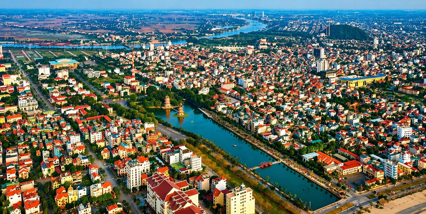 Tỉnh giáp Hà Nội sắp trở thành thành phố trực thuộc Trung ương: Đang nghiên cứu quy hoạch sân bay, cảng biển chiến lược- Ảnh 1.