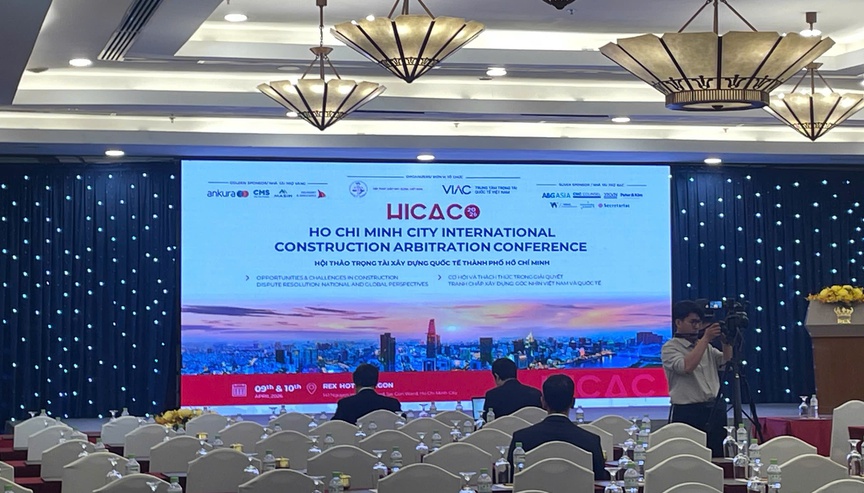 Tìm hướng tháo gỡ tranh chấp hợp đồng xây dựng tại các dự án quy mô lớn- Ảnh 1. Tìm hướng tháo gỡ tranh chấp hợp đồng xây dựng tại các dự án quy mô lớn- Ảnh 1.