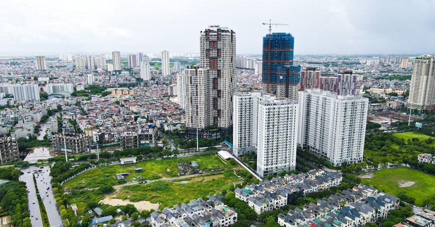 Siết tín dụng ngân hàng, doanh nghiệp địa ốc ồ ạt ‘xoay vốn’ qua trái phiếu- Ảnh 1.