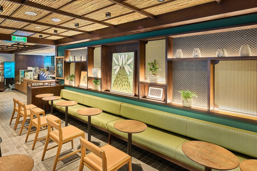 Starbucks tiếp tục mở cửa hàng đậm chất truyền thống thứ 2 ngay tại Di sản thiên nhiên thế giới của Việt Nam- Ảnh 3. Starbucks tiếp tục mở cửa hàng đậm chất truyền thống thứ 2 ngay tại Di sản thiên nhiên thế giới của Việt Nam- Ảnh 3.