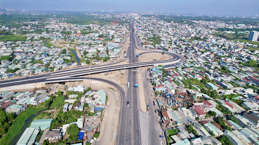 Đúng 7 ngày nữa, Việt Nam sẽ chính thức thông xe tuyến cao tốc hơn 21.000 tỷ kết nối 2 thành phố giàu có nhất cả nước- Ảnh 2.