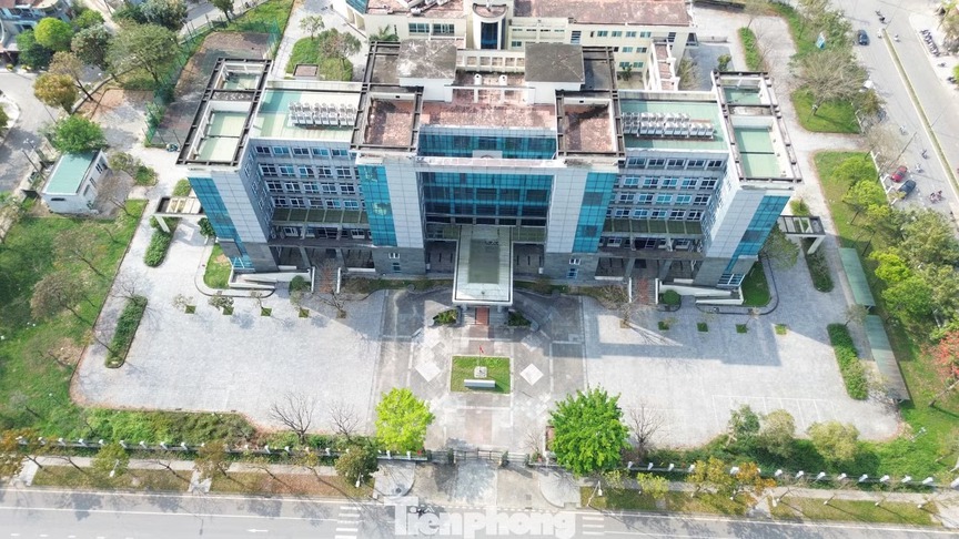 Thành phố trẻ thứ 2 Việt Nam điều chuyển tòa nhà gần 20.000m2 bỏ trống làm trụ sở hành chính mới- Ảnh 1.