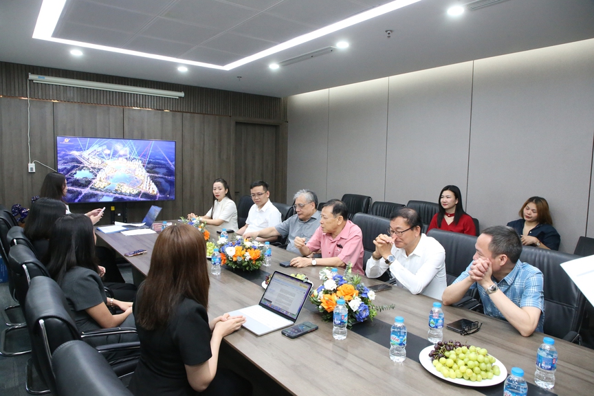 Hội đồng Giám khảo Chung khảo Giải thưởng Quốc gia Bất động sản Việt Nam lần thứ II làm việc với Sunshine Group- Ảnh 2.