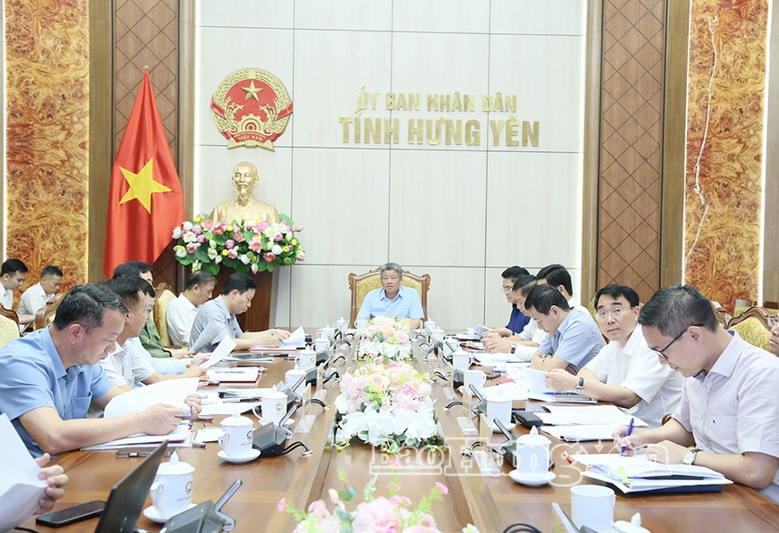 Hình ảnh tại buổi làm việc. Nguồn ảnh: Báo Hưng Yên