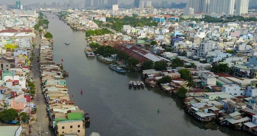 TP.HCM: Đẩy nhanh tiến độ dự án di dời nhà ven kênh Đôi hơn 7.300 tỉ đồng- Ảnh 1.