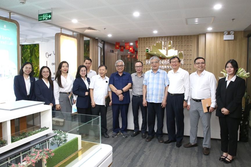 Hội đồng Giám khảo Chung khảo Giải thưởng Quốc gia Bất động sản Việt Nam lần thứ II làm việc với Hata Homes- Ảnh 16.