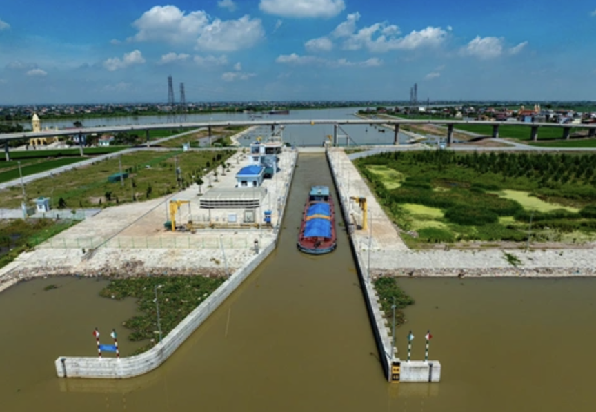Kênh đào lớn nhất Việt Nam chính thức vận hành trở lại- Ảnh 1. Kênh đào lớn nhất Việt Nam chính thức vận hành trở lại- Ảnh 1.