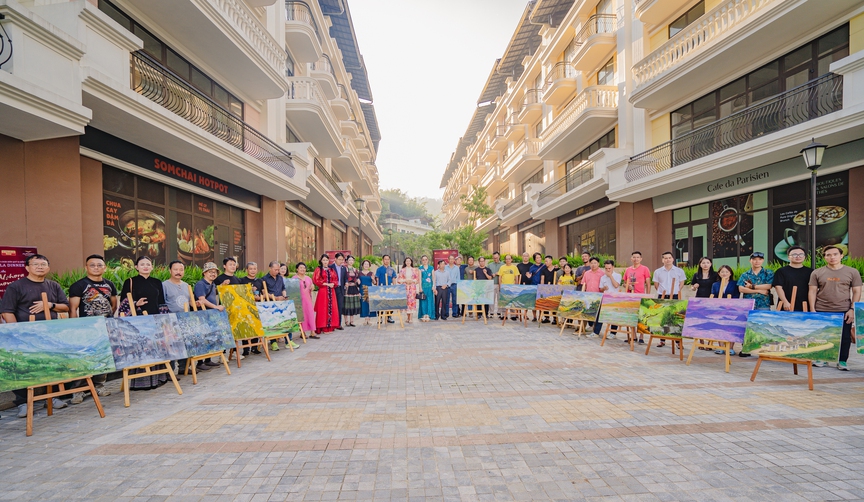 22 họa sĩ “Hoạ sắc Mường Hoa” mùa nước đổ tuyệt đẹp- Ảnh 9. 22 họa sĩ “Hoạ sắc Mường Hoa” mùa nước đổ tuyệt đẹp- Ảnh 9.