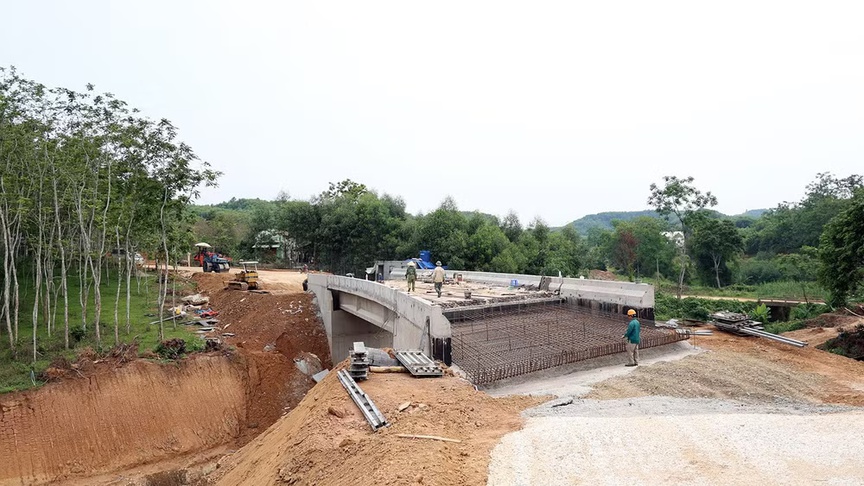 Chỉ 2 tuần nữa, chính thức thông xe tuyến đường cách mạng trăm tỷ kết nối đến ‘Thủ đô kháng chiến’- Ảnh 2.