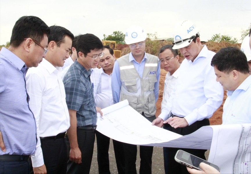 Hình ảnh tại buổi làm việc. Nguồn ảnh: UBND TP. HCM Hình ảnh tại buổi làm việc. Nguồn ảnh: UBND TP. HCM