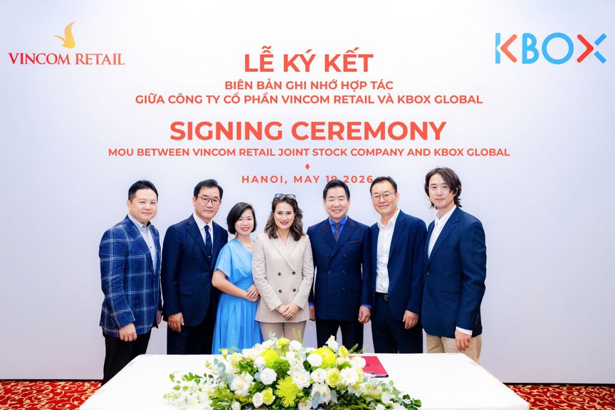 Vincom Retail tiếp tục chiến lược "đón sóng" thương hiệu quốc tế với cú bắt tay cùng K-Box Global- Ảnh 3. Vincom Retail tiếp tục chiến lược "đón sóng" thương hiệu quốc tế với cú bắt tay cùng K-Box Global- Ảnh 3.