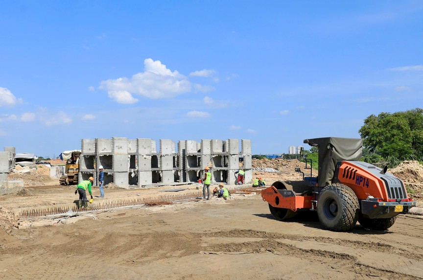 Công trường thi công dự án. Nguồn ảnh: Báo Hanoimoi Công trường thi công dự án. Nguồn ảnh: Báo Hanoimoi