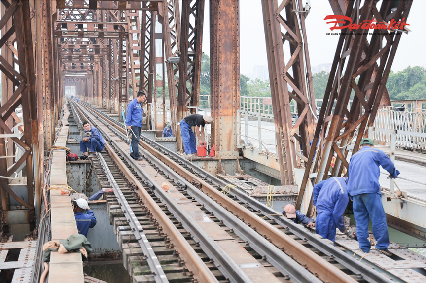 Ngày mai, cây cầu thép có tuổi đời lớn nhất Việt Nam chính thức thông xe trở lại- Ảnh 2.