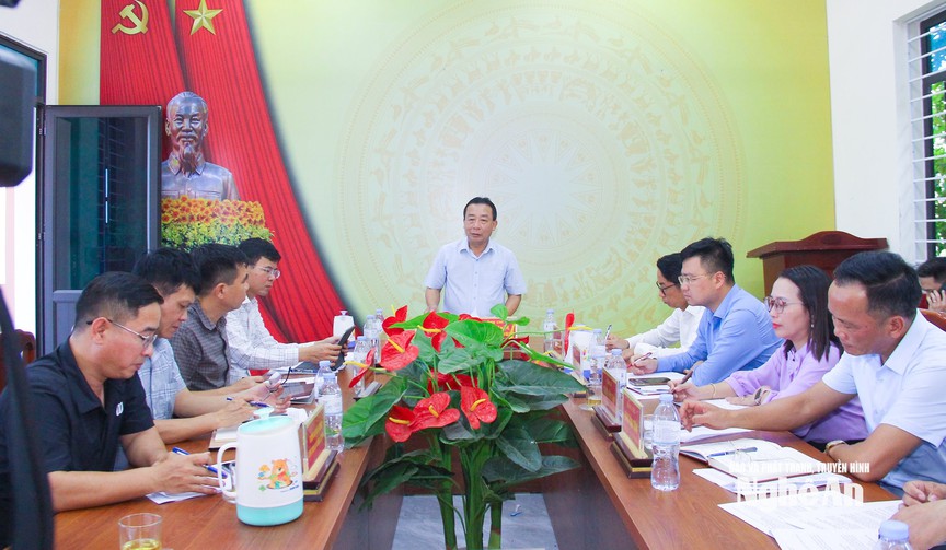 Hình ảnh tại buổi làm việc. Nguồn ảnh: Báo Nghệ An Hình ảnh tại buổi làm việc. Nguồn ảnh: Báo Nghệ An