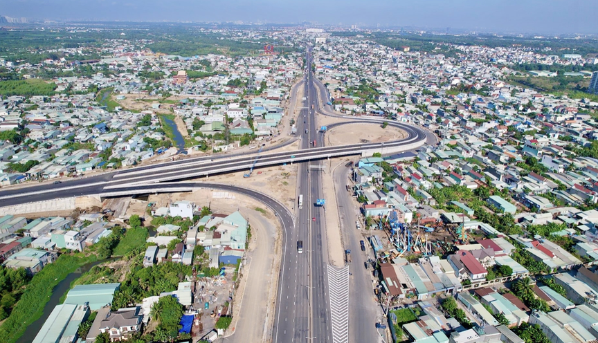 Cao tốc 21.000 tỷ kết nối 2 thành phố giàu nhất cả nước liên tục bị trộm, đề nghị công an vào cuộc- Ảnh 1.