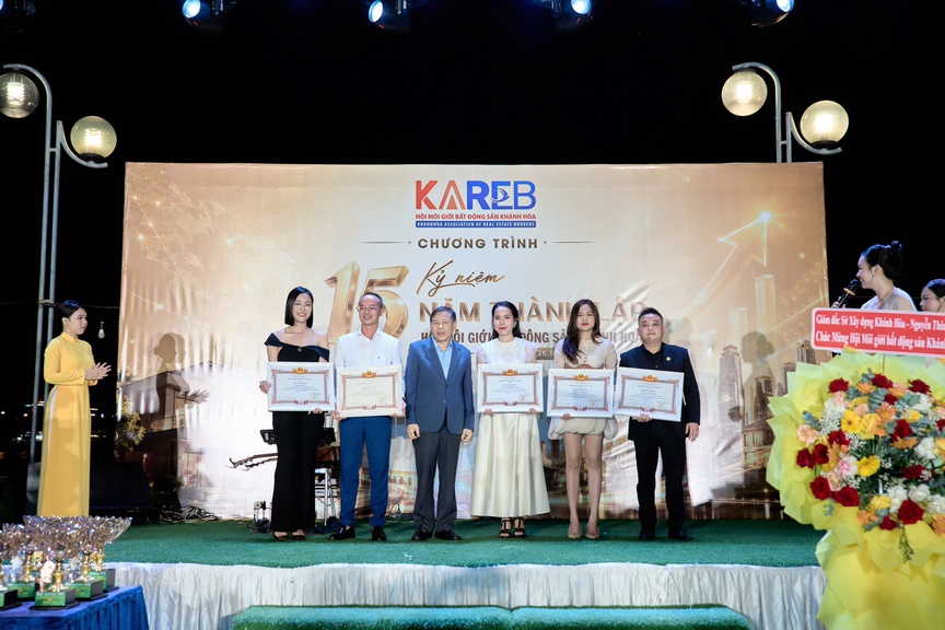 Hội Môi giới Bất động sản Khánh Hòa kỷ niệm 15 năm thành lập- Ảnh 6. Hội Môi giới Bất động sản Khánh Hòa kỷ niệm 15 năm thành lập- Ảnh 6.
