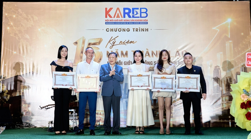 Hội Môi giới Bất động sản Khánh Hòa kỷ niệm 15 năm thành lập- Ảnh 4. Hội Môi giới Bất động sản Khánh Hòa kỷ niệm 15 năm thành lập- Ảnh 4.