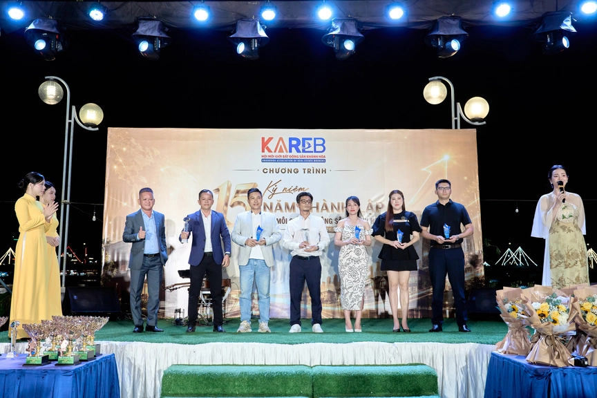 Hội Môi giới Bất động sản Khánh Hòa kỷ niệm 15 năm thành lập- Ảnh 8. Hội Môi giới Bất động sản Khánh Hòa kỷ niệm 15 năm thành lập- Ảnh 8.