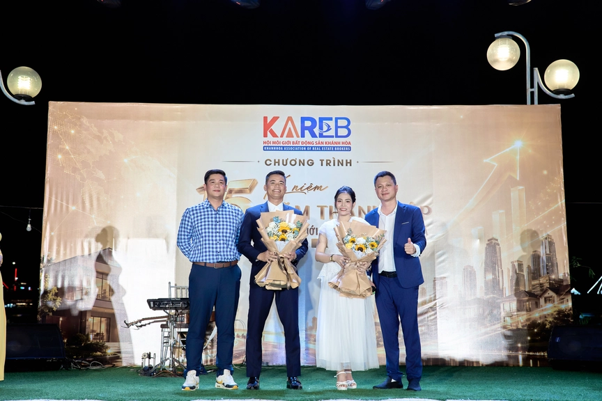 Hội Môi giới Bất động sản Khánh Hòa kỷ niệm 15 năm thành lập- Ảnh 12. Hội Môi giới Bất động sản Khánh Hòa kỷ niệm 15 năm thành lập- Ảnh 12.