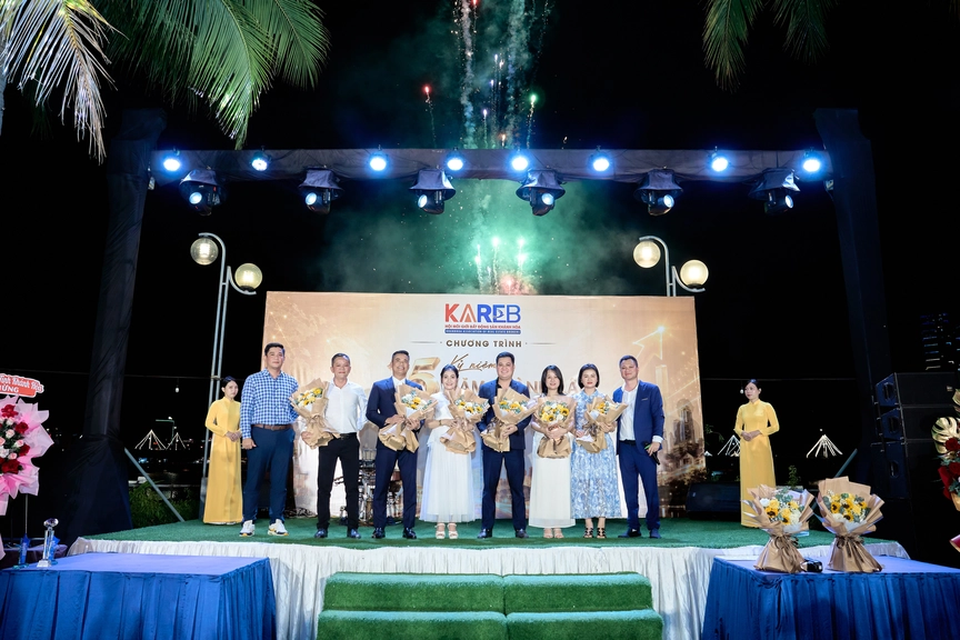 Hội Môi giới Bất động sản Khánh Hòa kỷ niệm 15 năm thành lập- Ảnh 11. Hội Môi giới Bất động sản Khánh Hòa kỷ niệm 15 năm thành lập- Ảnh 11.