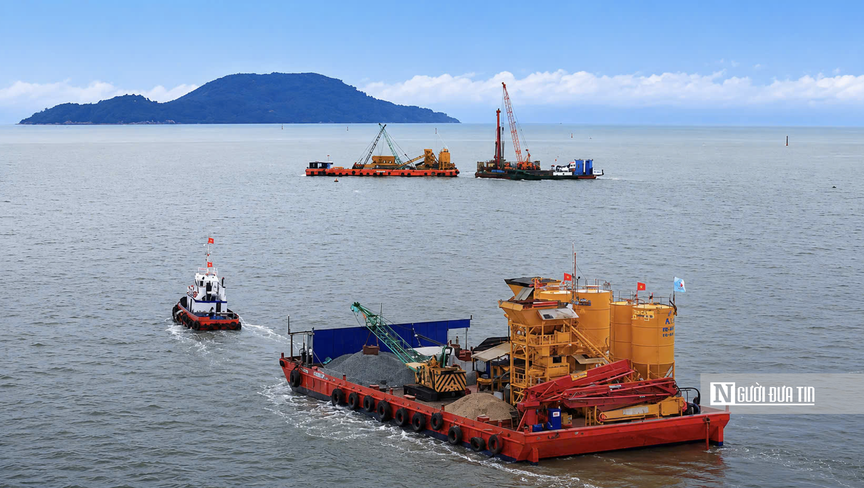 Cầu vượt biển dài nhất Việt Nam và thứ 3 Đông Nam Á: Huy động hơn 400 nhân lực bám công trường nỗ lực hoàn thành- Ảnh 3.