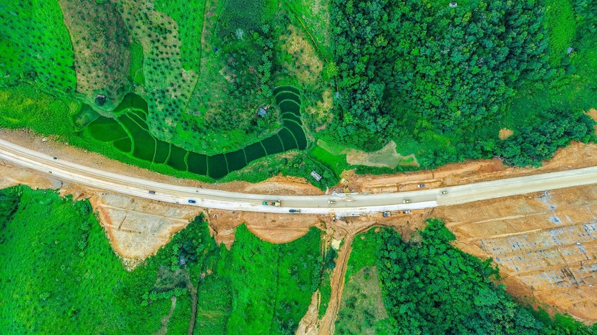 Một đoạn tuyến cao tốc Đồng Đăng - Trà Lĩnh. Nguồn ảnh: Đèo Cả