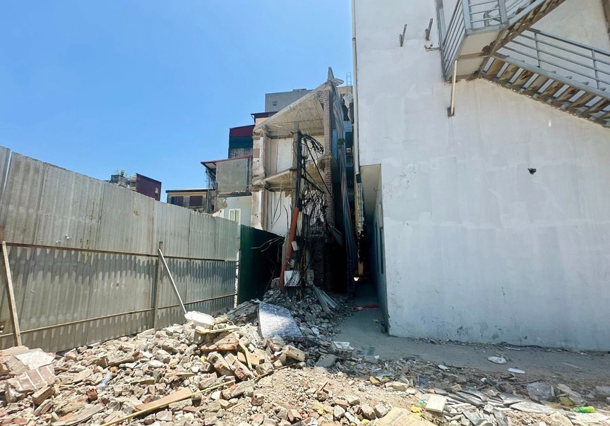 Một tòa nhà 13 tầng sẽ bị ‘cắt góc’, nhường chỗ cho tuyến vành đai xuyên tâm Thủ đô- Ảnh 2. Một tòa nhà 13 tầng sẽ bị ‘cắt góc’, nhường chỗ cho tuyến vành đai xuyên tâm Thủ đô- Ảnh 2.