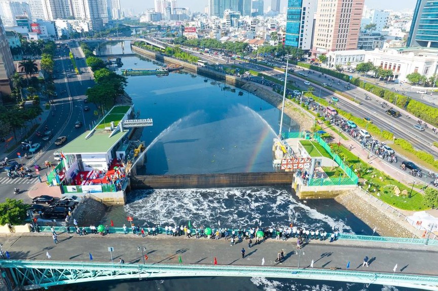 Việt Nam sắp đưa vào vận hành siêu dự án chống ngập 10.000 tỷ, cứu cánh cho thành phố giàu có nhất cả nước- Ảnh 1.