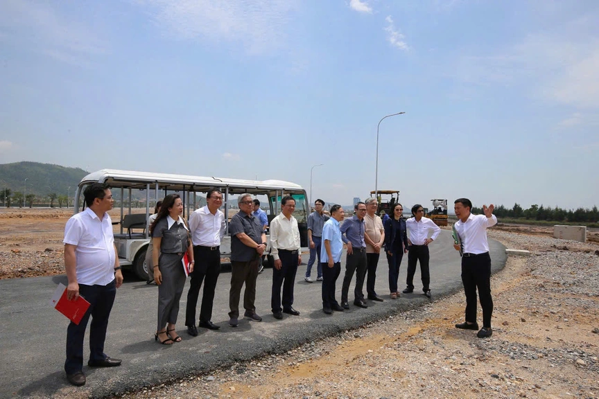 Hội đồng Giám khảo Chung khảo Giải thưởng Quốc gia Bất động sản Việt Nam lần thứ II khảo sát dự án Vinhomes Global Gate Hạ Long- Ảnh 7.