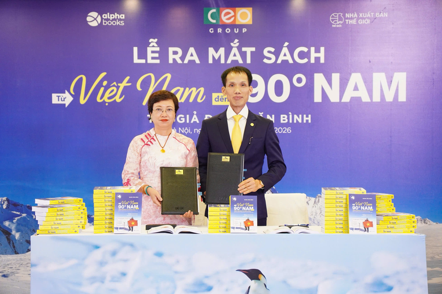 TS. LS. Đoàn Văn Bình ra mắt cuốn sách “Từ Việt Nam đến 90° Nam”: Ai cũng cần một "90° Nam” cho riêng mình!- Ảnh 1.