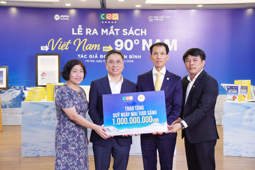 TS. LS. Đoàn Văn Bình ra mắt cuốn sách “Từ Việt Nam đến 90° Nam”: Ai cũng cần một "90° Nam” cho riêng mình!- Ảnh 4.