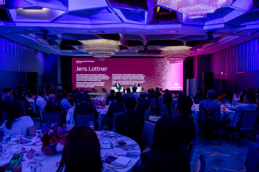 CEO Techcombank Jens Lottner: Tái định nghĩa lợi thế cạnh tranh nhờ chiến lược "AI-first"- Ảnh 3. CEO Techcombank Jens Lottner: Tái định nghĩa lợi thế cạnh tranh nhờ chiến lược "AI-first"- Ảnh 3.