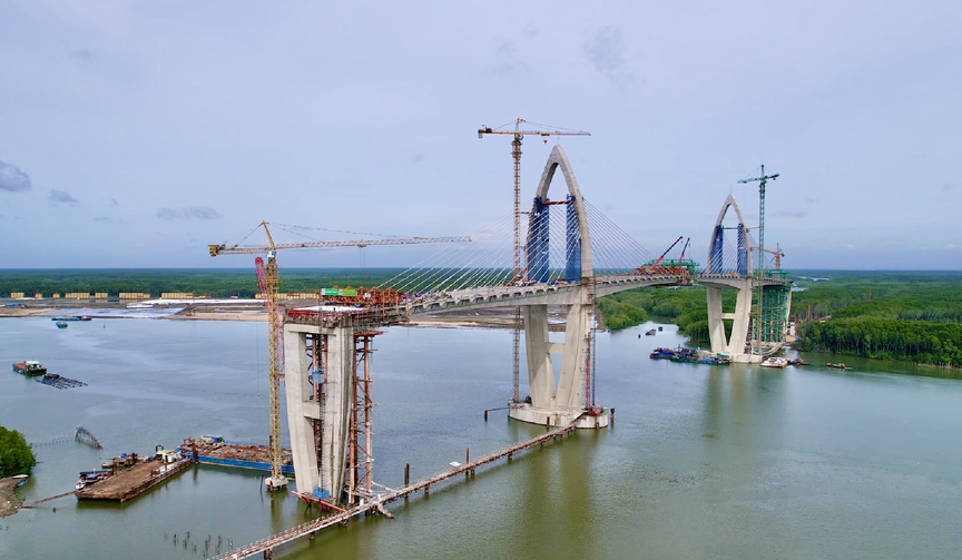 Cây cầu có nhịp chính dài nhất Đông Nam Á, kết nối 2 thành phố giàu nhất cả nước vượt tiến độ 6 tháng- Ảnh 1. Cây cầu có nhịp chính dài nhất Đông Nam Á, kết nối 2 thành phố giàu nhất cả nước vượt tiến độ 6 tháng- Ảnh 1.