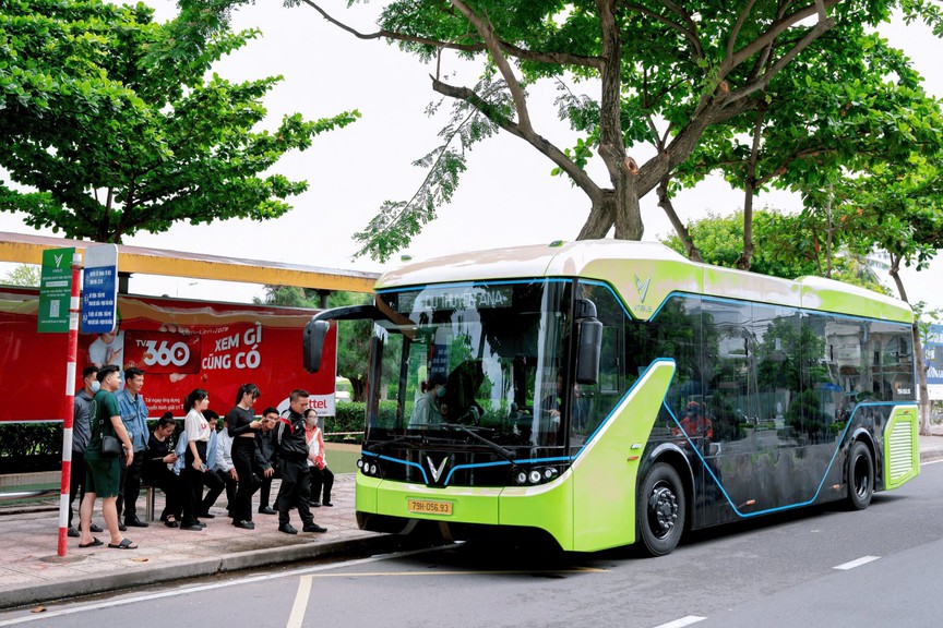 Ngày càng nhiều người hỏi: Bao giờ VinBus mở thêm tuyến mới?- Ảnh 1.