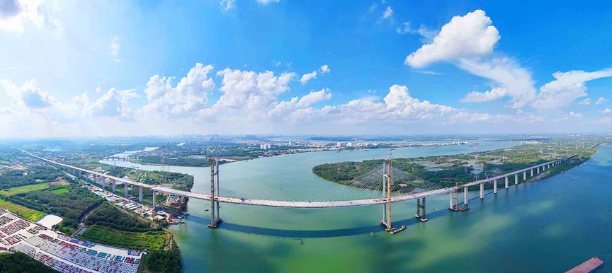 Việt Nam sở hữu cầu dây văng có tĩnh không cao kỷ lục: Kết cấu dây văng dẻ quạt, chịu được trọng tải lớn - Ảnh 1.