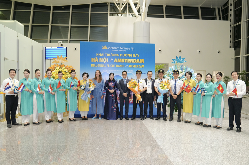 Từ hôm nay, Việt Nam chính thức có đường bay thẳng đến đất nước đáng sống bậc nhất châu Âu - Ảnh 1.