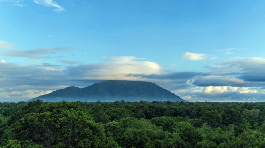 Việt Nam bắt đầu triển khai khu du lịch sinh thái nghỉ dưỡng 10.000ha, tọa lạc tại khu bảo tồn sở hữu công trình tâm linh lớn nhất Đông Nam Á - Ảnh 1.