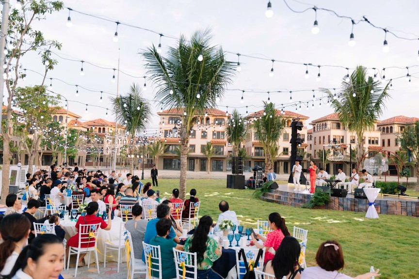 Sau hành trình tích lũy, người Hải Phòng chọn Vinhomes Royal Island để nâng cao chất lượng sống- Ảnh 3. Sau hành trình tích lũy, người Hải Phòng chọn Vinhomes Royal Island để nâng cao chất lượng sống- Ảnh 3.