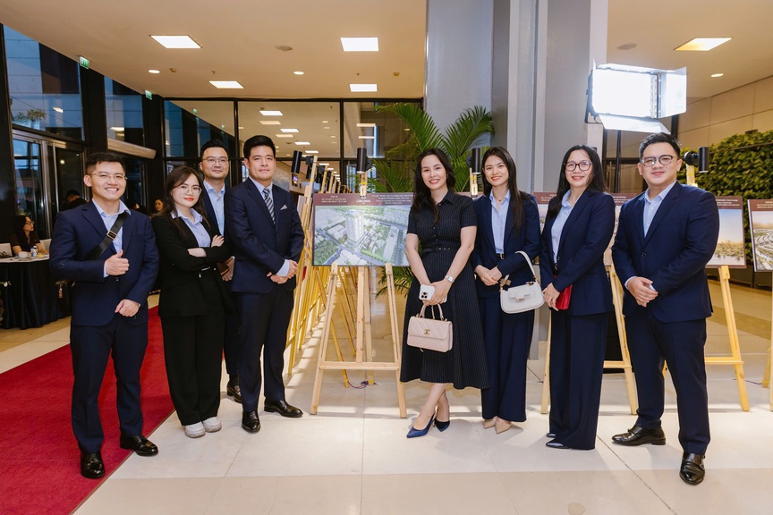 Lãnh đạo các doanh nghiệp bất động sản tham dự Lễ trao Giải thưởng Quốc gia Bất động sản Việt Nam lần thứ II- Ảnh 14. Lãnh đạo các doanh nghiệp bất động sản tham dự Lễ trao Giải thưởng Quốc gia Bất động sản Việt Nam lần thứ II- Ảnh 14.
