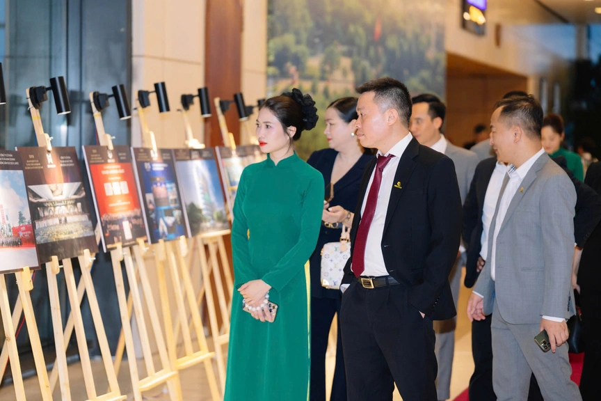Lãnh đạo các doanh nghiệp bất động sản tham dự Lễ trao Giải thưởng Quốc gia Bất động sản Việt Nam lần thứ II- Ảnh 13. Lãnh đạo các doanh nghiệp bất động sản tham dự Lễ trao Giải thưởng Quốc gia Bất động sản Việt Nam lần thứ II- Ảnh 13.