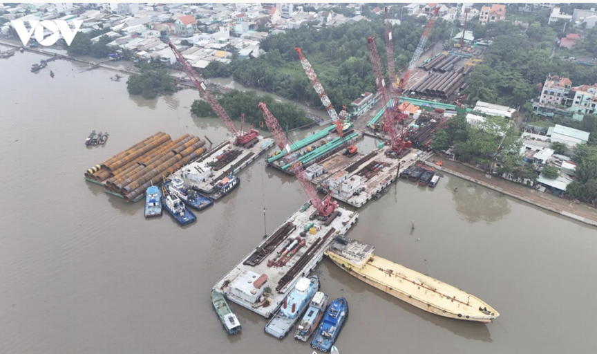 Chỉ vài giờ nữa, Việt Nam chính thức khởi công cây cầu dây văng 13.000 tỷ lớn nhất thành phố giàu nhất đất nước, xóa bỏ bến phà lâu đời- Ảnh 1. Chỉ vài giờ nữa, Việt Nam chính thức khởi công cây cầu dây văng 13.000 tỷ lớn nhất thành phố giàu nhất đất nước, xóa bỏ bến phà lâu đời- Ảnh 1.