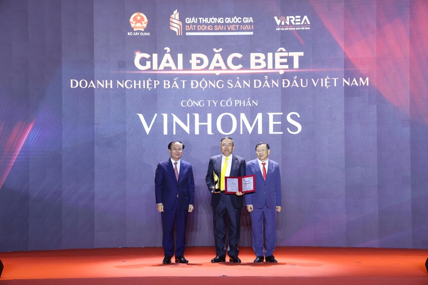 Nhiều doanh nhân tiêu biểu quy tụ tại Lễ trao Giải thưởng Quốc gia Bất động sản Việt Nam lần thứ II- Ảnh 18. Nhiều doanh nhân tiêu biểu quy tụ tại Lễ trao Giải thưởng Quốc gia Bất động sản Việt Nam lần thứ II- Ảnh 18.
