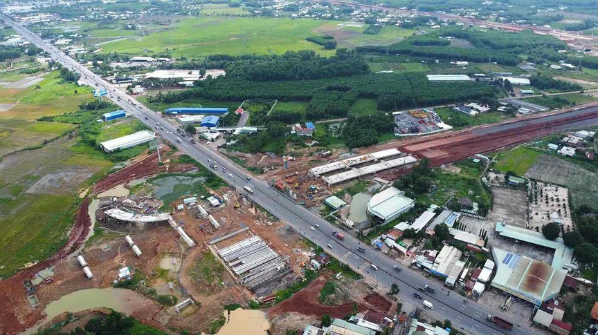 Thành phố trẻ nhất Việt Nam sắp khởi công tuyến đường 4.600 tỷ kết nối đến siêu sân bay- Ảnh 2. Thành phố trẻ nhất Việt Nam sắp khởi công tuyến đường 4.600 tỷ kết nối đến siêu sân bay- Ảnh 2.