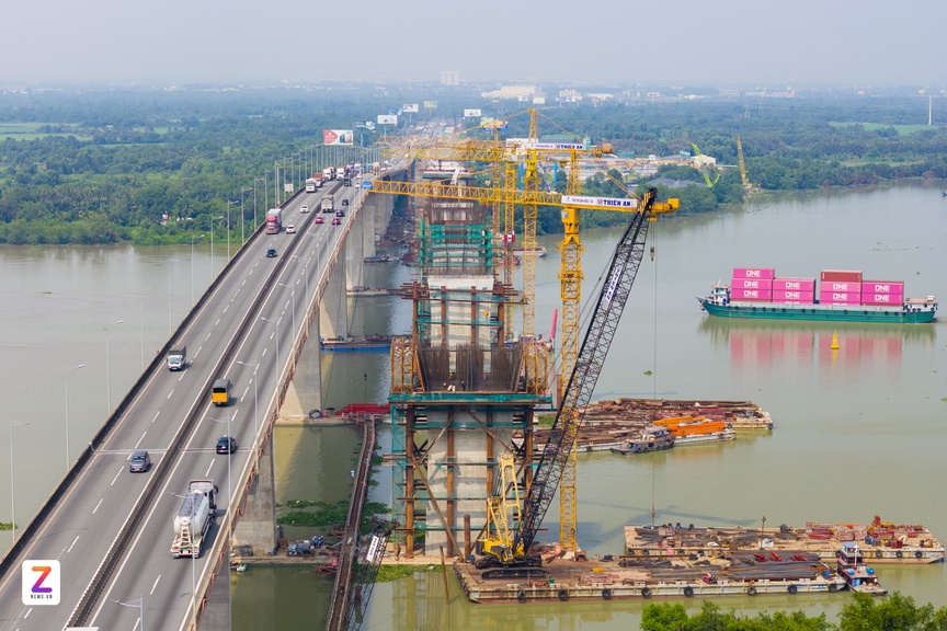 Cây cầu trên tuyến cao tốc hơn 16.000 tỷ kết nối đến siêu sân bay lớn nhất cả nước được triển khai thần tốc - Ảnh 1.