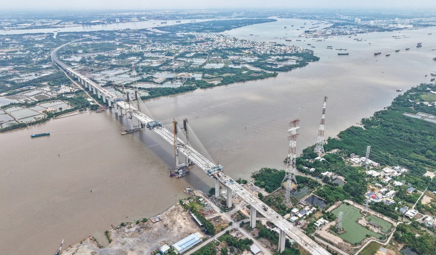 Khoảng 10 ngày nữa, Việt Nam sẽ hợp long cây cầu dây văng 3.500 tỷ cao nhất cả nước- Ảnh 3. Khoảng 10 ngày nữa, Việt Nam sẽ hợp long cây cầu dây văng 3.500 tỷ cao nhất cả nước- Ảnh 3.