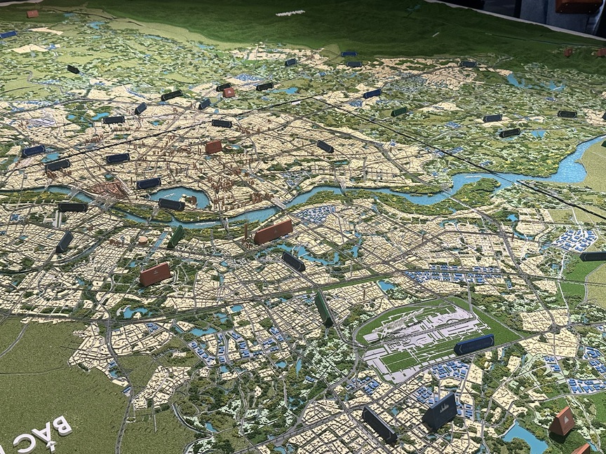 Quy hoạch Hà Nội 100 năm: Hé lộ mô hình chùm đô thị hướng tâm kết nối toàn Vùng Thủ đô - Ảnh 1.