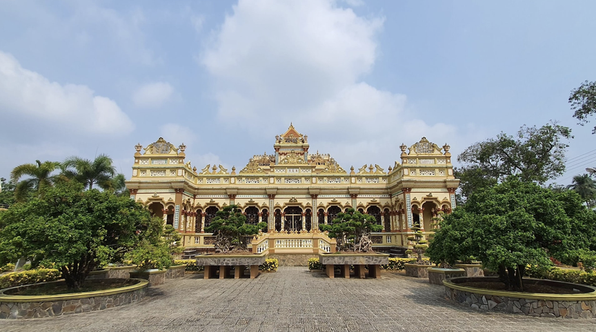 Lần đầu tiên trong lịch sử, Việt Nam có một công trình tâm linh đứng chung bảng xếp hạng với Trung Quốc về quy mô lớn nhất thế giới- Ảnh 2.