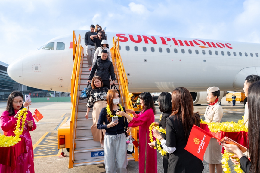 Bay Sun PhuQuoc Airways, chơi Bà Nà, nhận ngay 680 ngàn đồng- Ảnh 1. Bay Sun PhuQuoc Airways, chơi Bà Nà, nhận ngay 680 ngàn đồng- Ảnh 1.